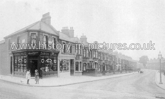 Cavendish Road, Chingford, London. c.1908.